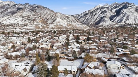 Tiny photo for 6945 S VIRGINIA DR, Cottonwood Heights, UT 84121 (MLS # 2139571)