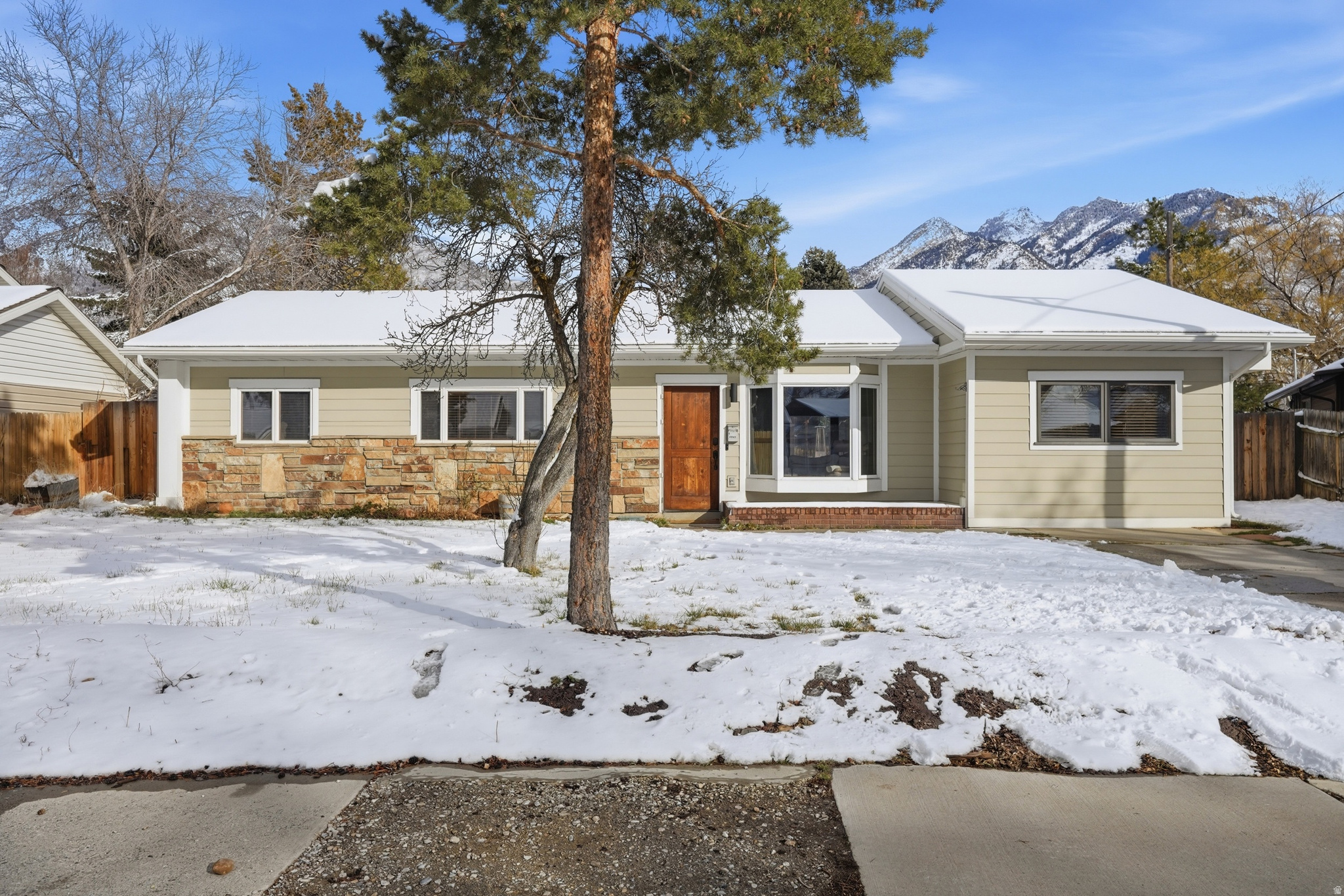 COTTONWOOD R - Residential
