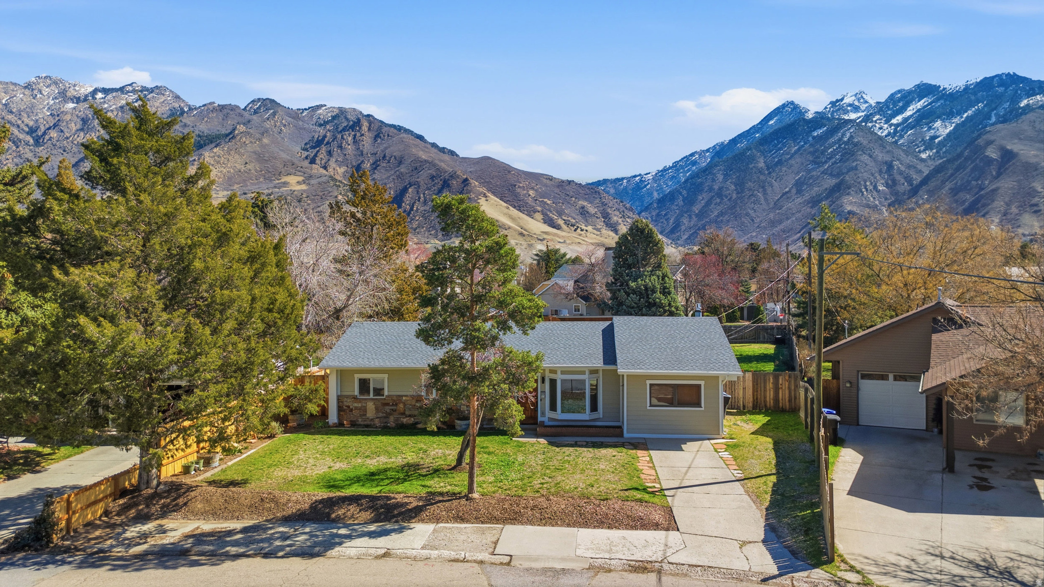 COTTONWOOD R - Residential