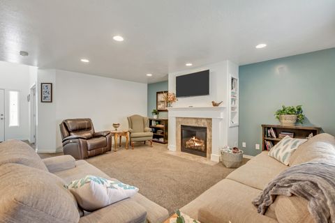 Tiny photo for 370 STONE HOLLOW DR, Santaquin, UT 84655 (MLS # 2139704)