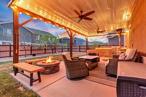 Tiny photo for 370 STONE HOLLOW DR, Santaquin, UT 84655 (MLS # 2139704)