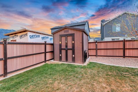 Tiny photo for 370 STONE HOLLOW DR, Santaquin, UT 84655 (MLS # 2139704)