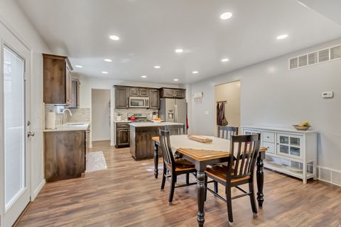 Tiny photo for 370 STONE HOLLOW DR, Santaquin, UT 84655 (MLS # 2139704)