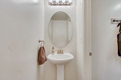 Tiny photo for 370 STONE HOLLOW DR, Santaquin, UT 84655 (MLS # 2139704)