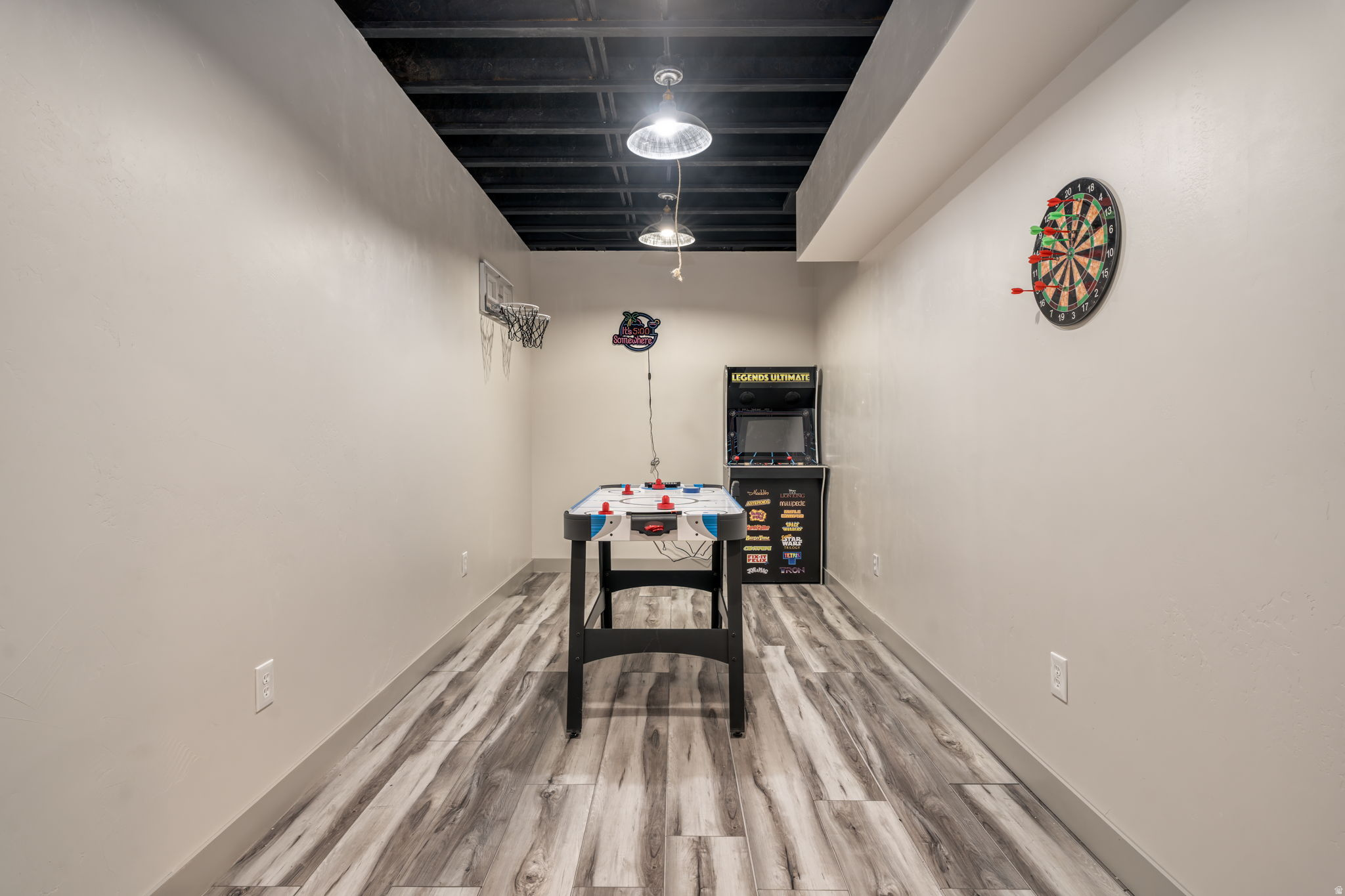 VILLAS@DIMPLE DELL - Residential