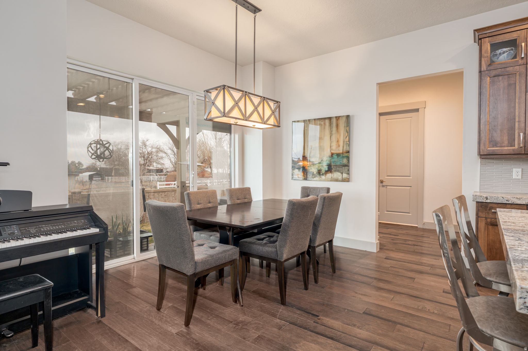 VILLAS@DIMPLE DELL - Residential