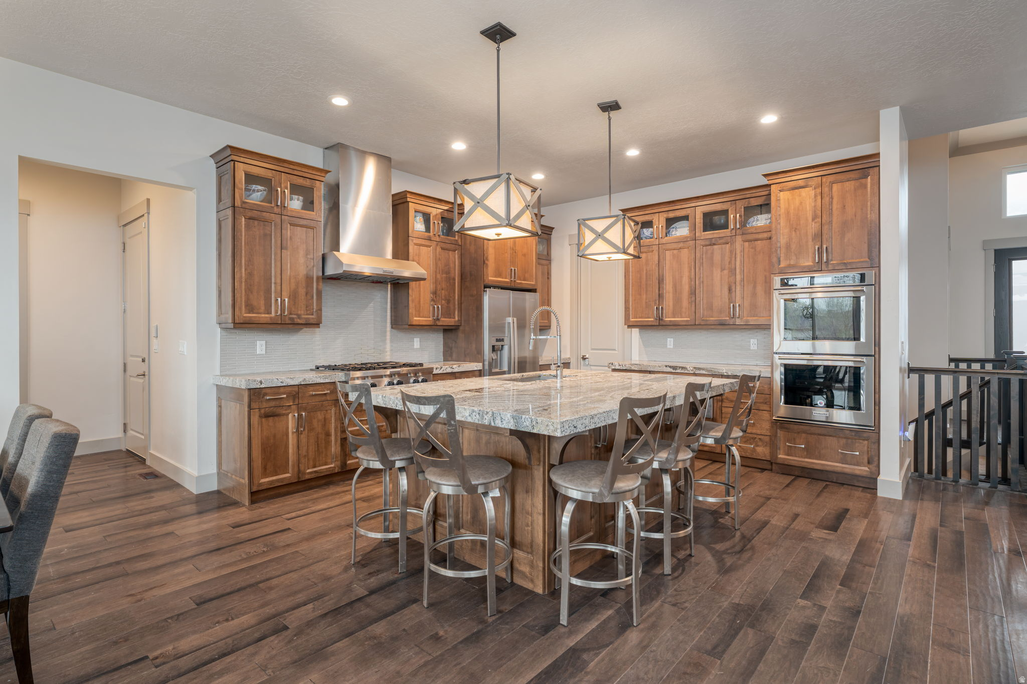 VILLAS@DIMPLE DELL - Residential