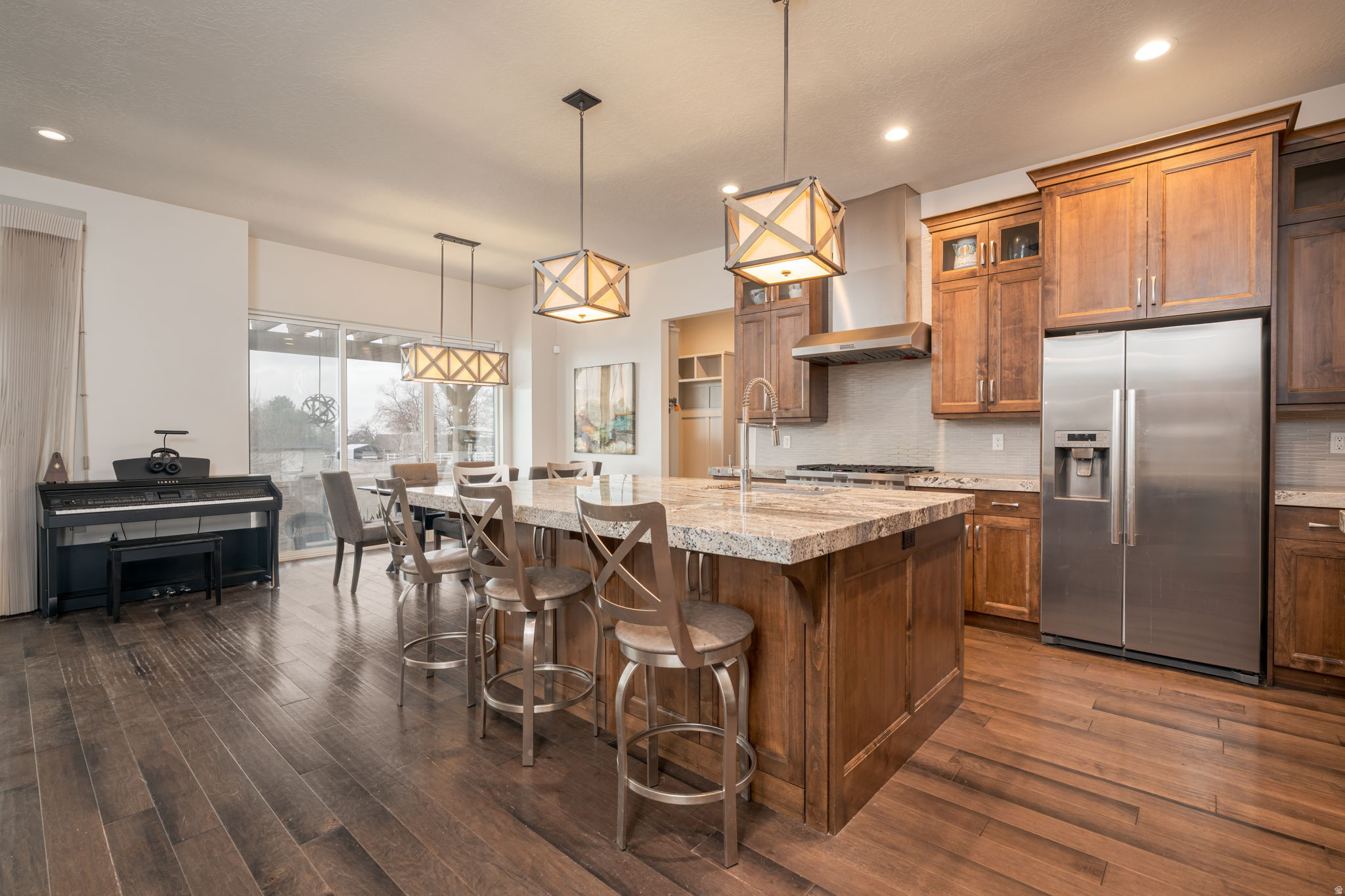 VILLAS@DIMPLE DELL - Residential