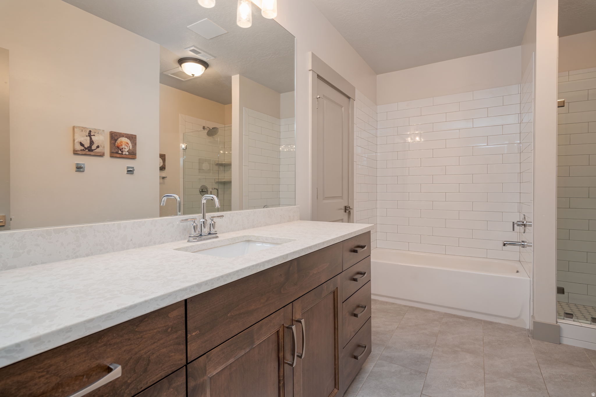 VILLAS@DIMPLE DELL - Residential