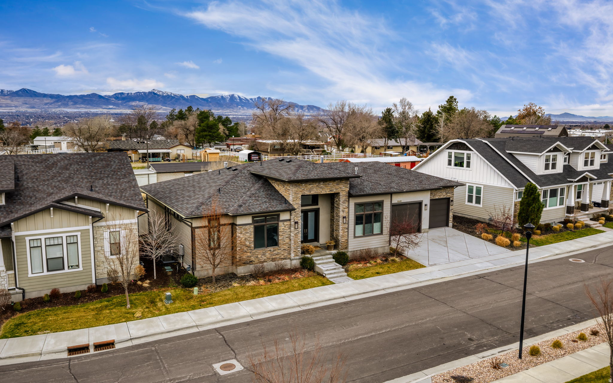 VILLAS@DIMPLE DELL - Residential