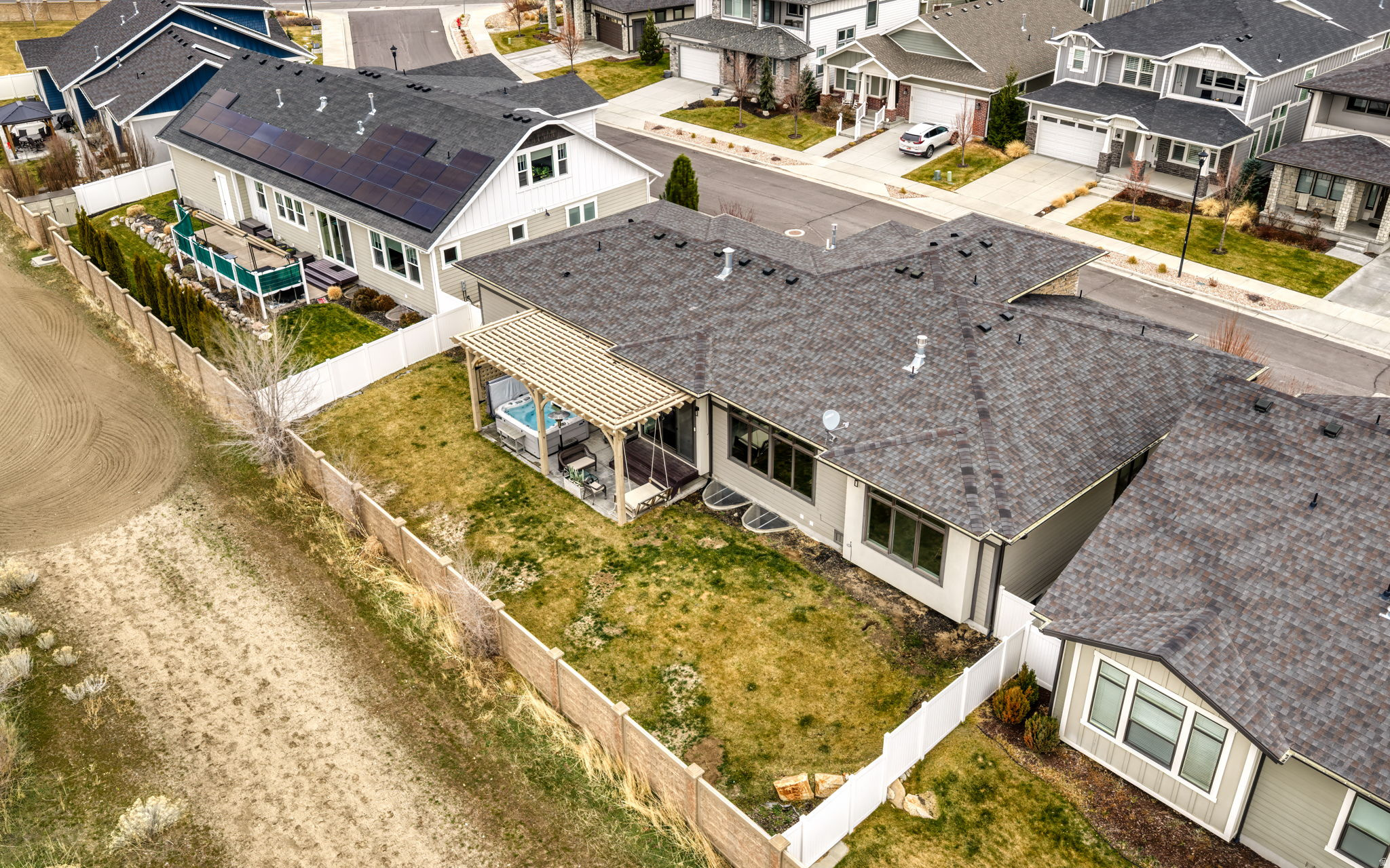 VILLAS@DIMPLE DELL - Residential