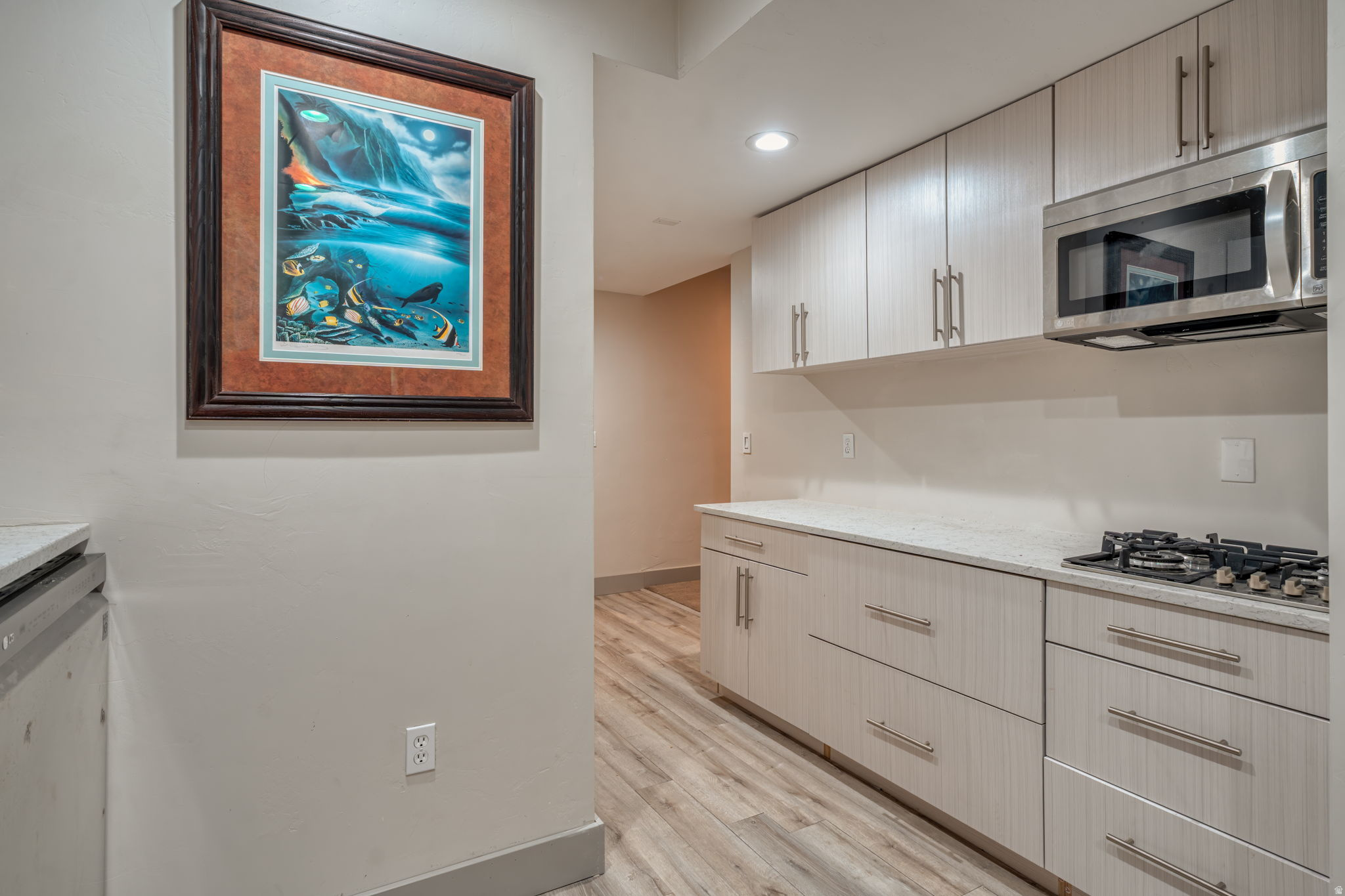 VILLAS@DIMPLE DELL - Residential