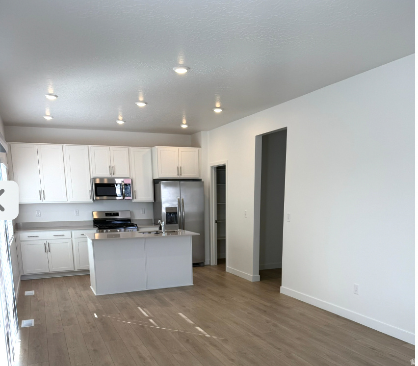 THE VALLEY AT WILDFLOWER - Residential Lease