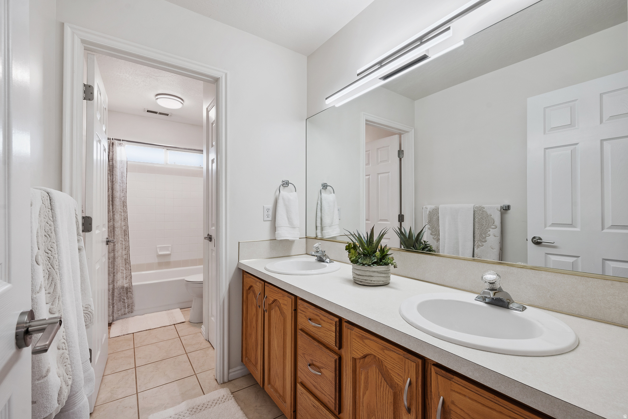 BLUFF AT HIDDEN VALLEY - Residential