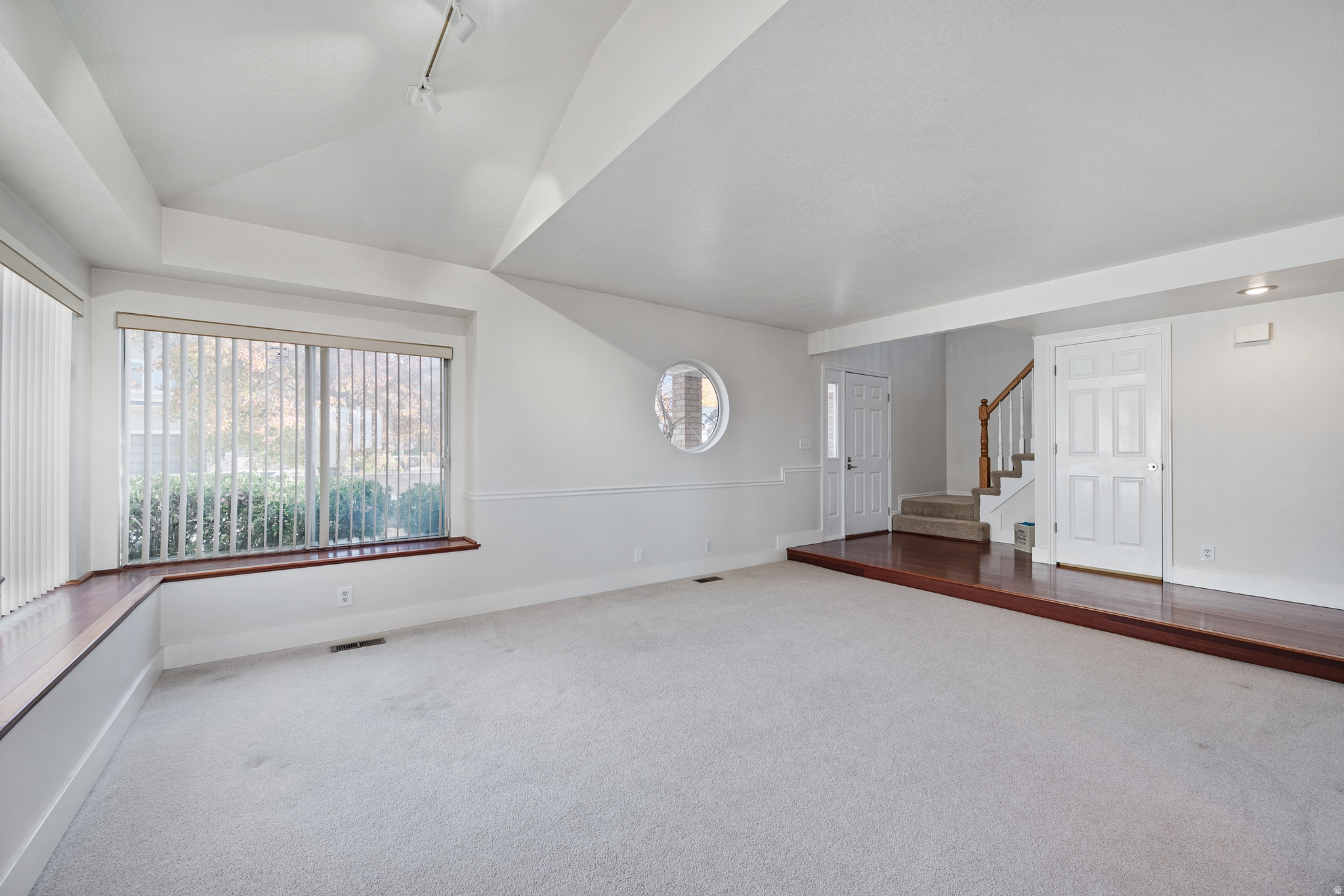 BLUFF AT HIDDEN VALLEY - Residential