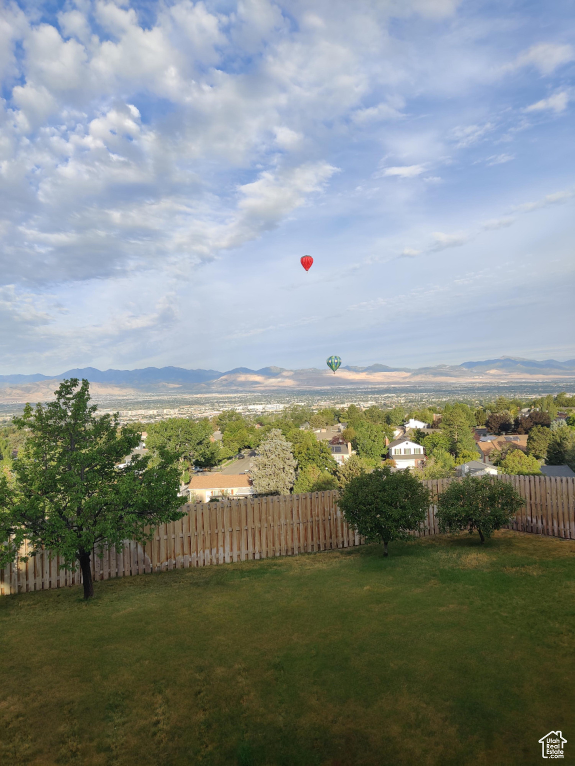 BLUFF AT HIDDEN VALLEY - Residential