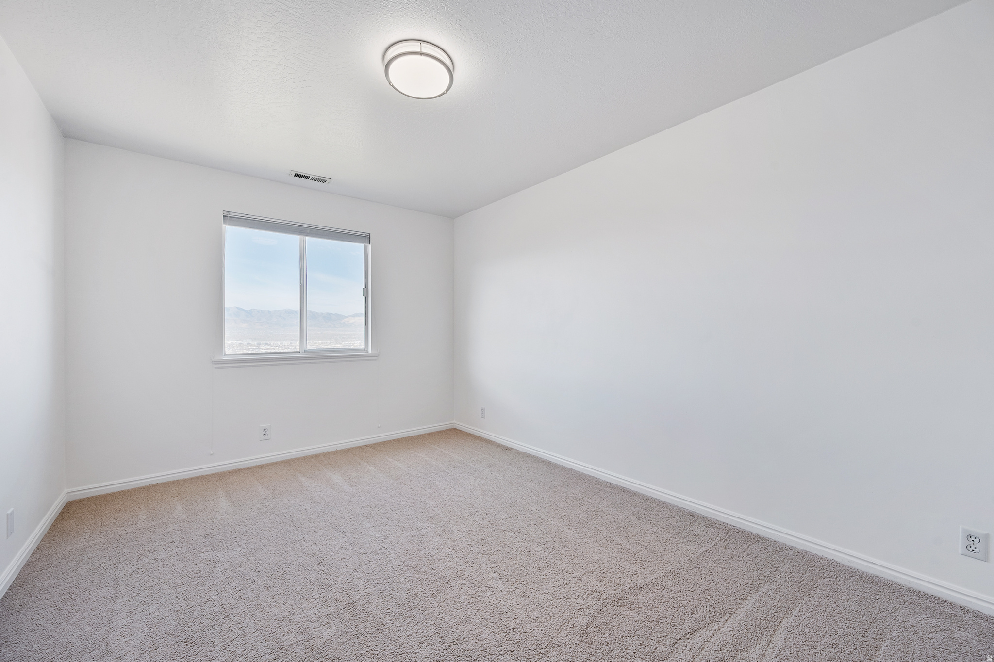 BLUFF AT HIDDEN VALLEY - Residential