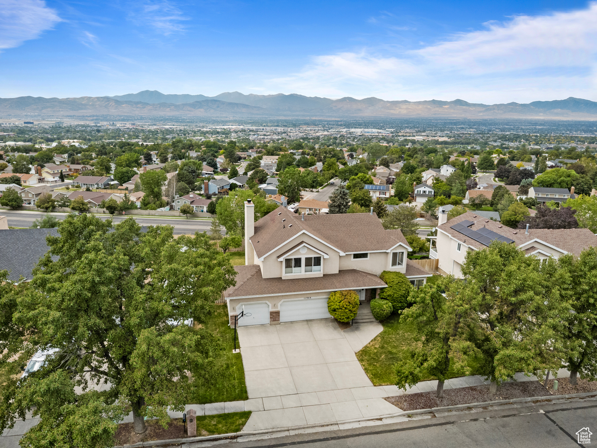 BLUFF AT HIDDEN VALLEY - Residential