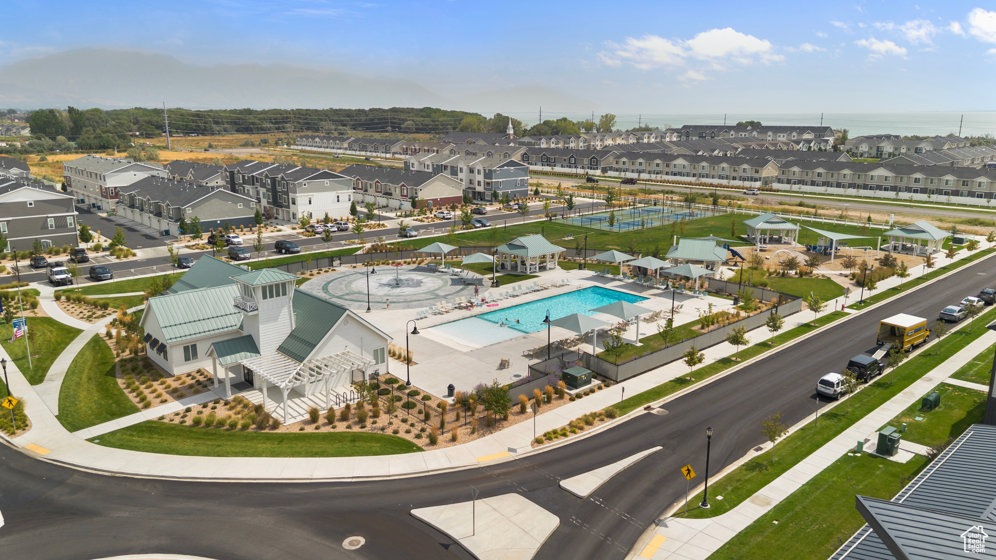 NORTHSHORE - Residential