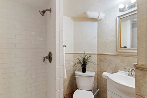 Tiny photo for 282 E 650 N, Bountiful, UT 84010 (MLS # 2147733)