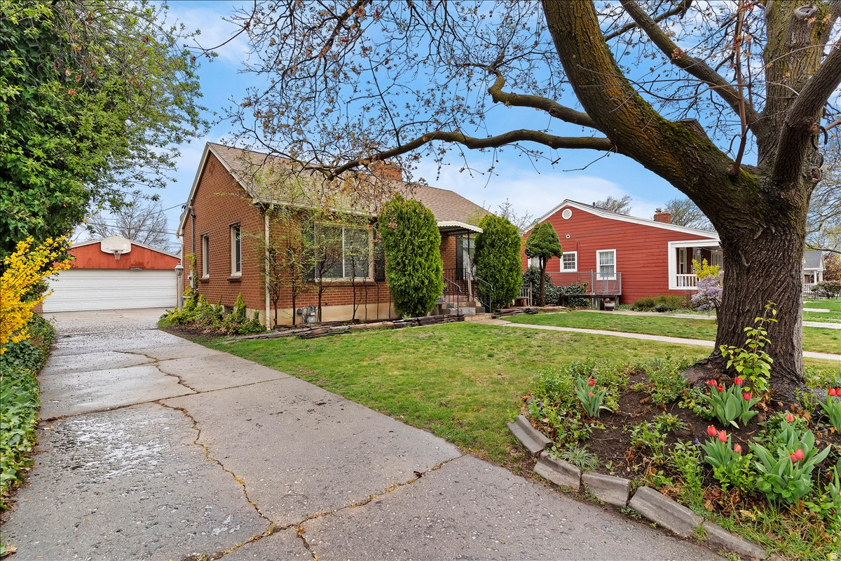 CHERRY PARK - Residential