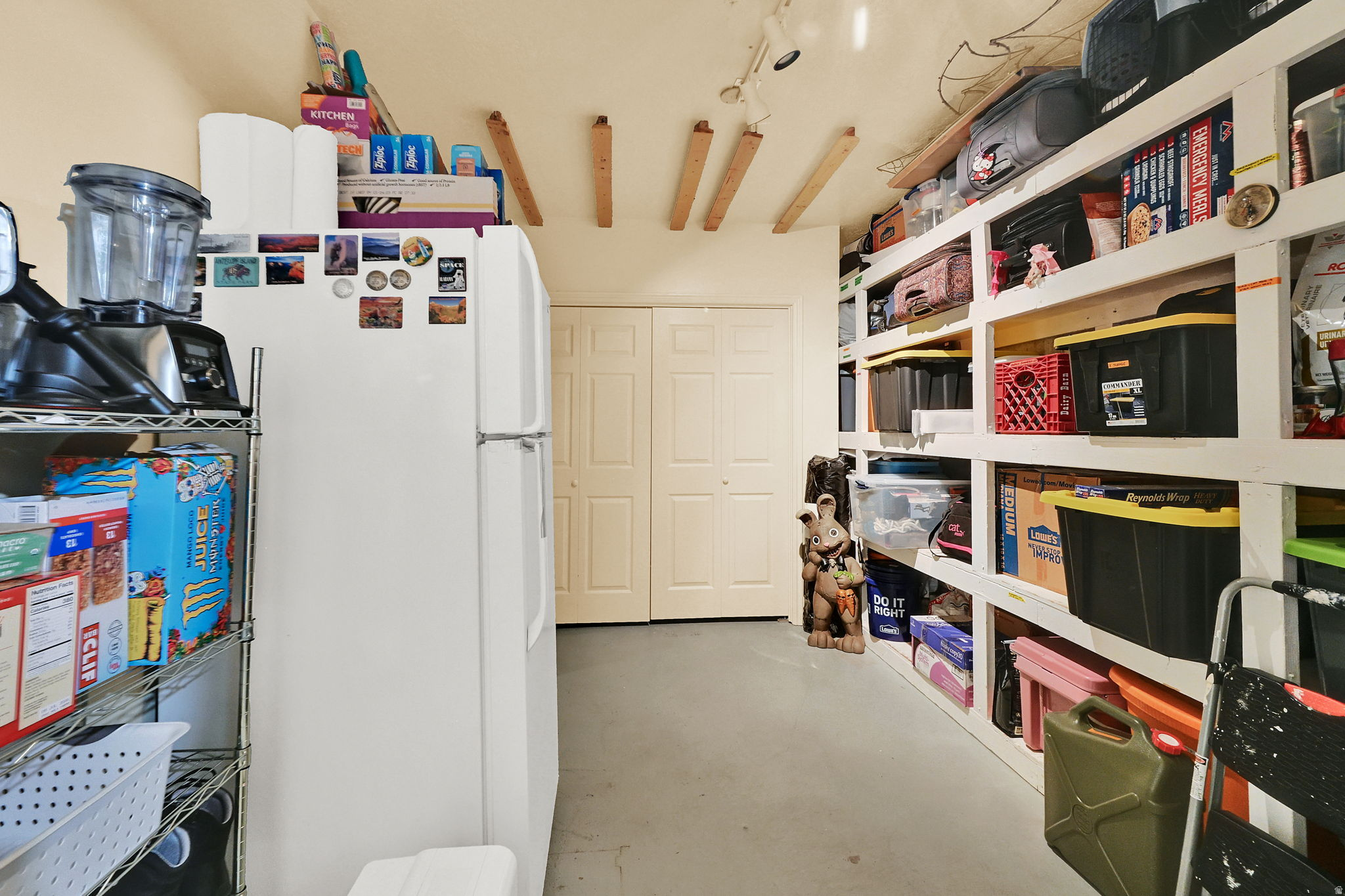 CAMARREN COVE ESTATE - Residential