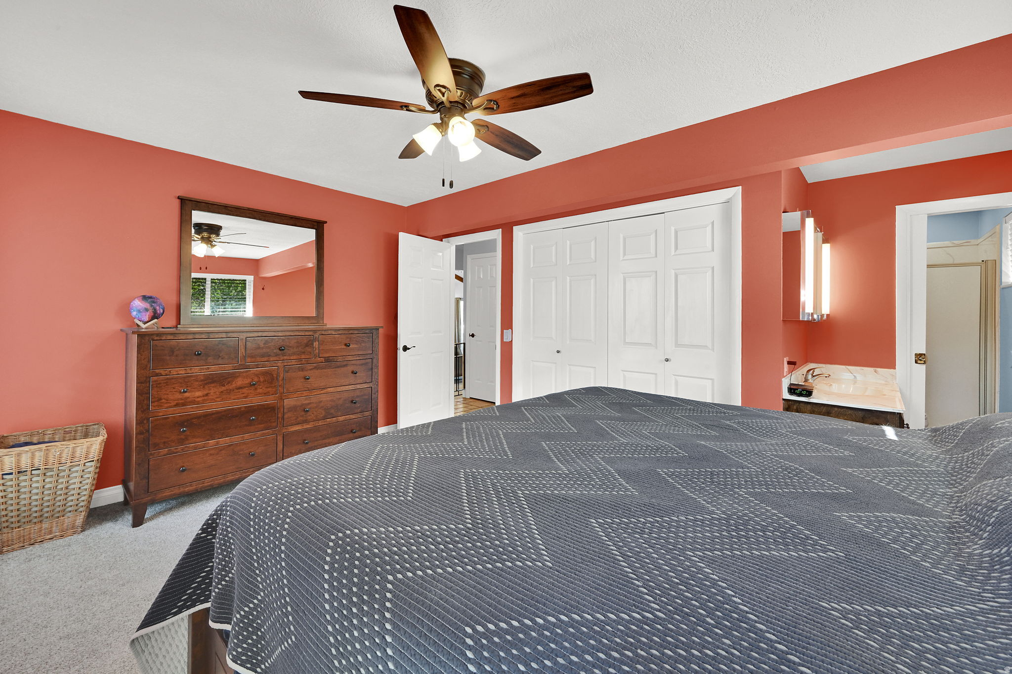 CAMARREN COVE ESTATE - Residential