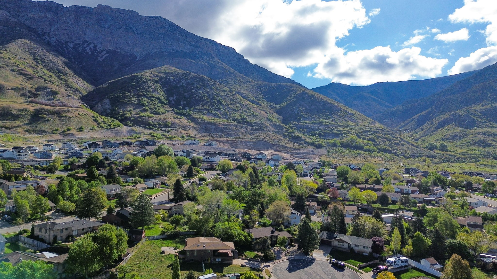 CAMARREN COVE ESTATE - Residential