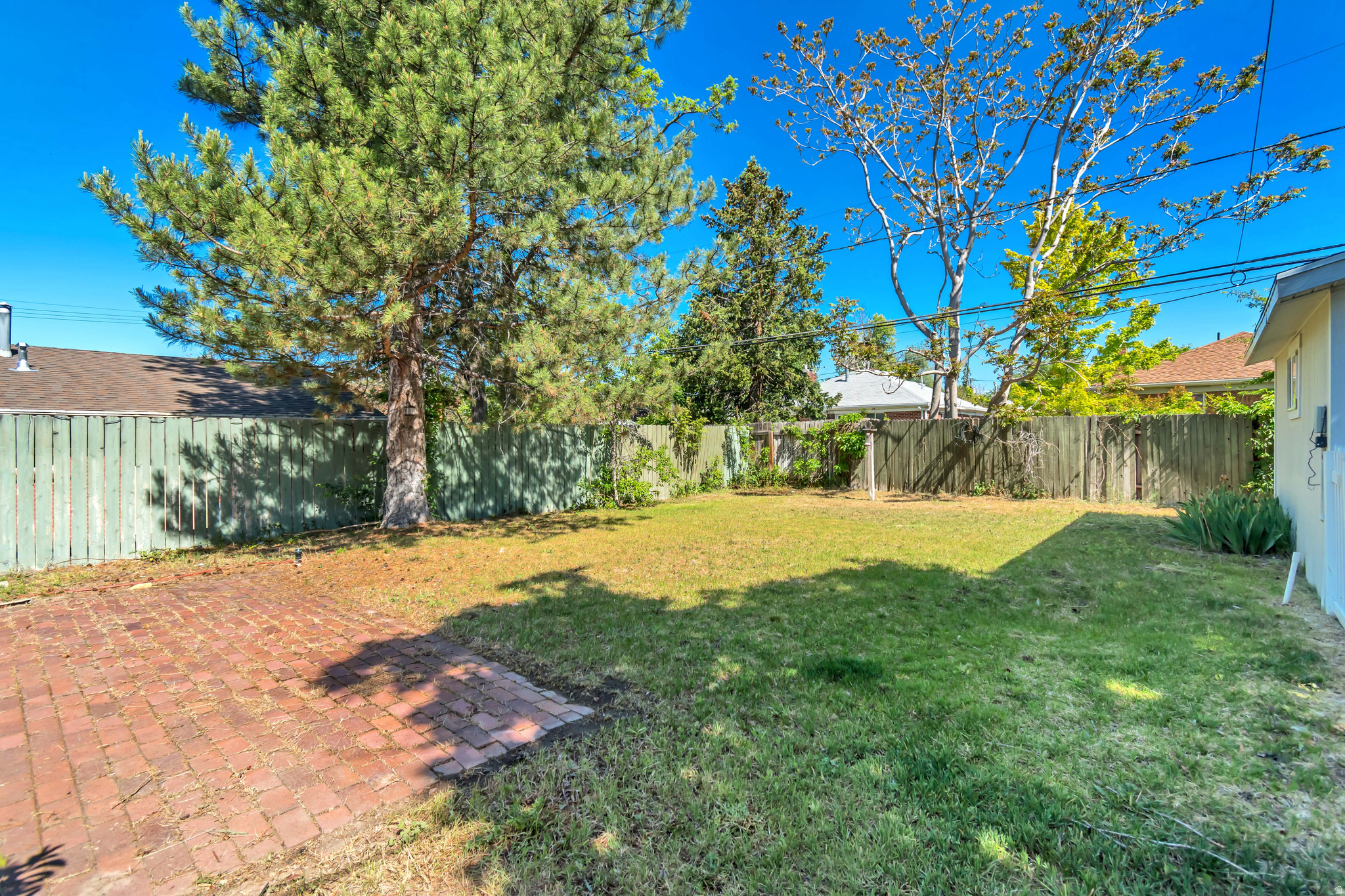 UNIVERSITY HEIGHTS - Residential