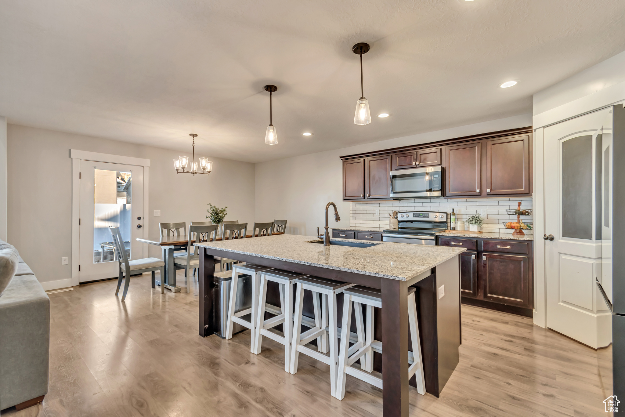 1526 W Stone Gate Dr, Saratoga Springs, Utah image 10