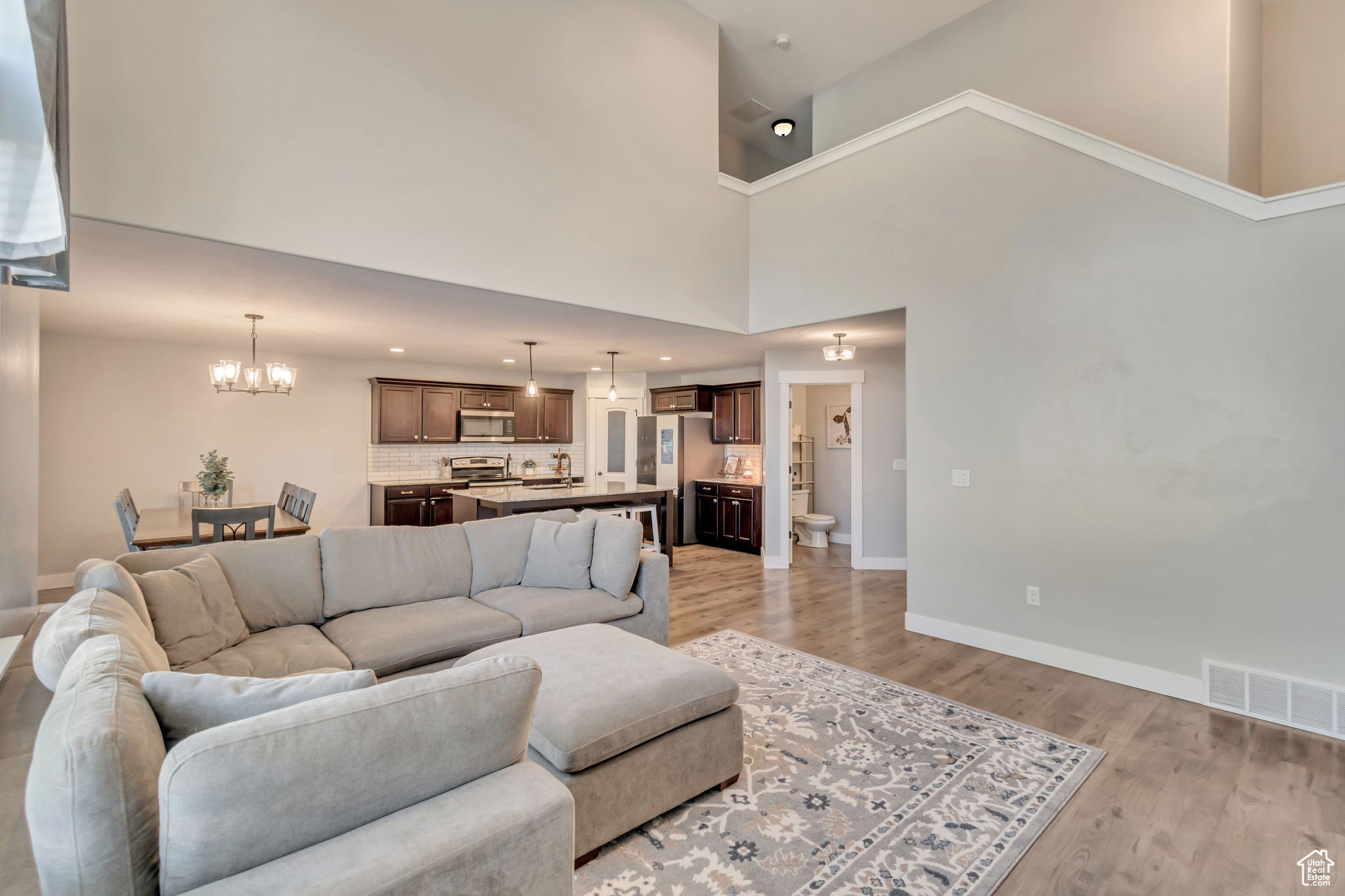 1526 W Stone Gate Dr, Saratoga Springs, Utah image 5