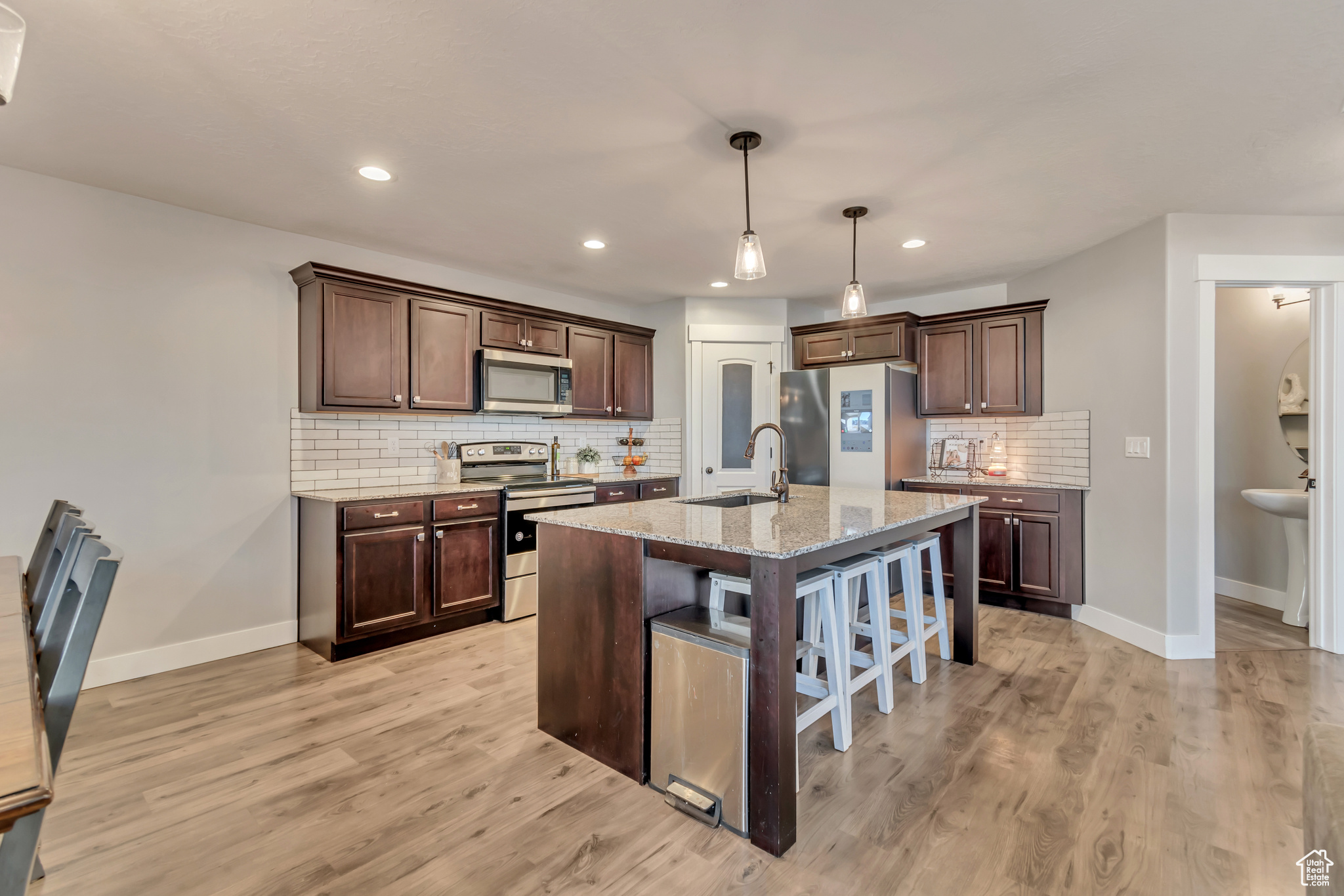 1526 W Stone Gate Dr, Saratoga Springs, Utah image 8