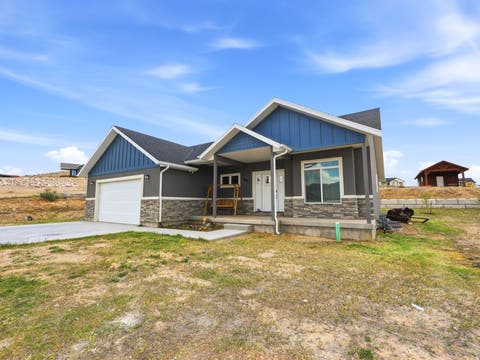 Homes For Sale - 488 N 200<br/> Moroni, UT 84646