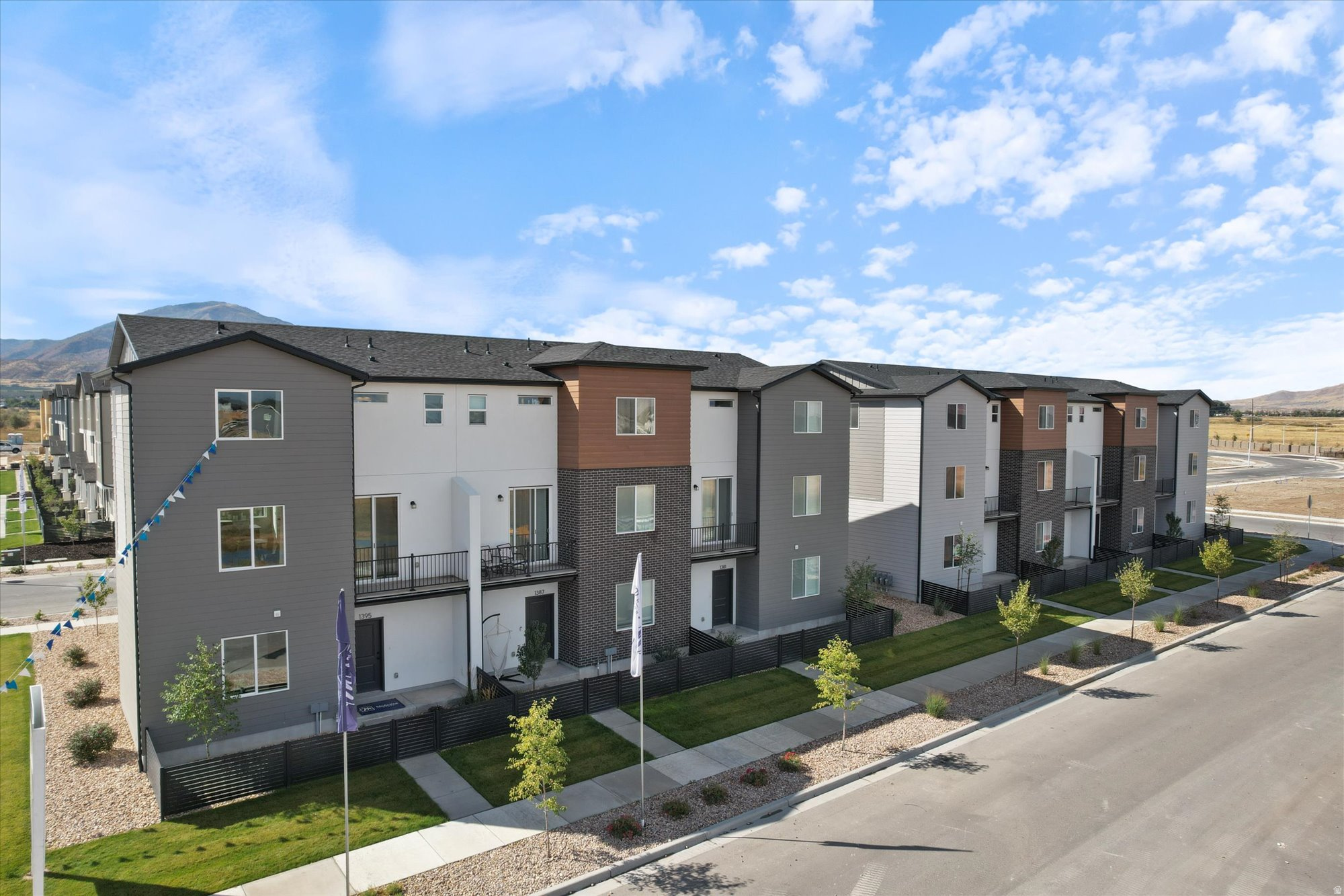 ARROWHEAD RANCH - Residential