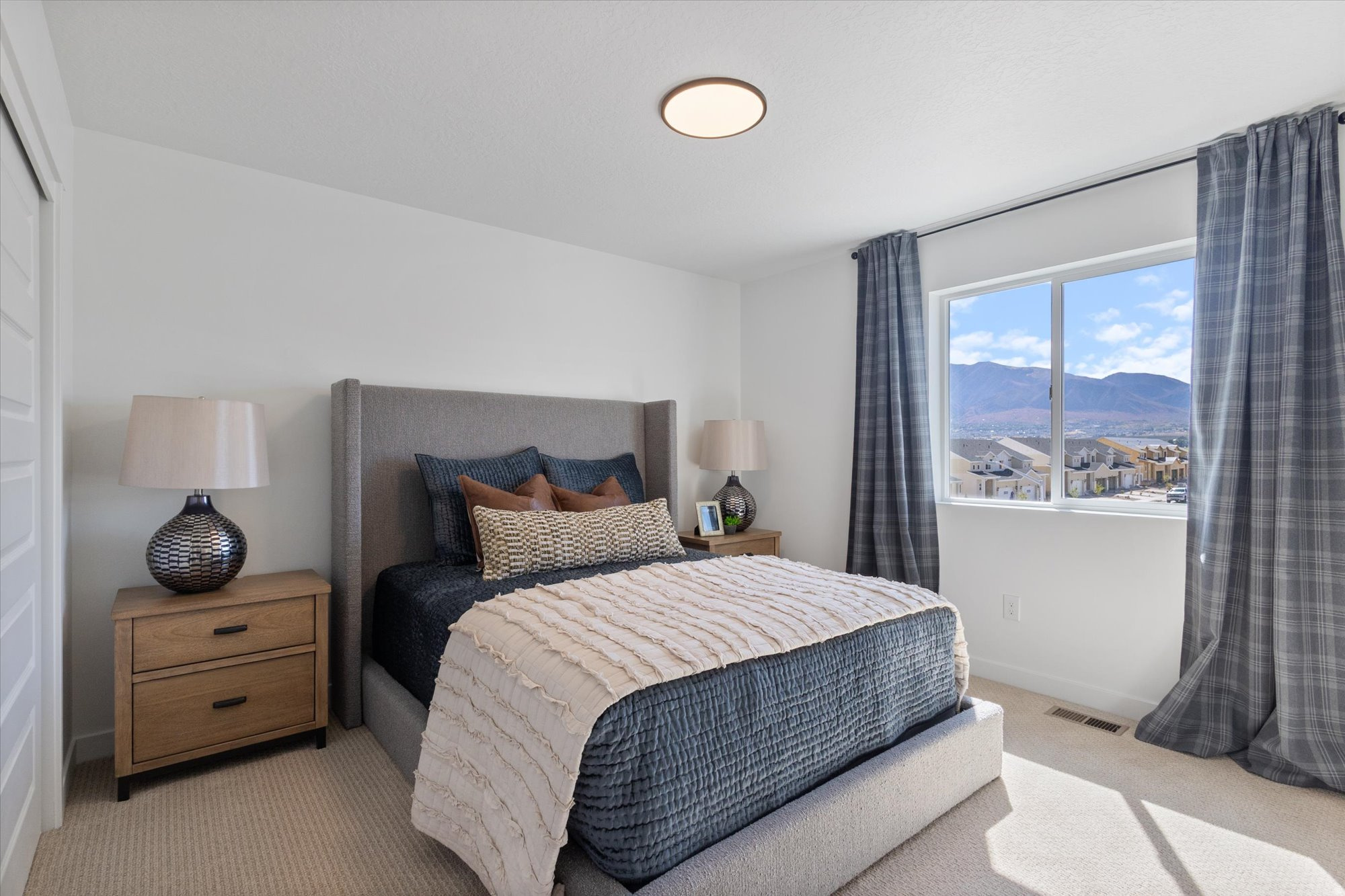 ARROWHEAD RANCH - Residential