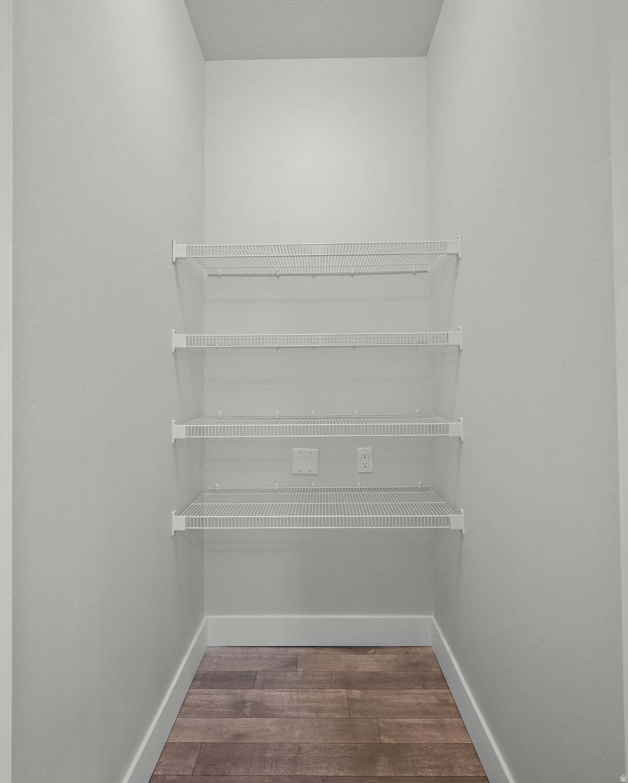 WATERSEDGE - Residential