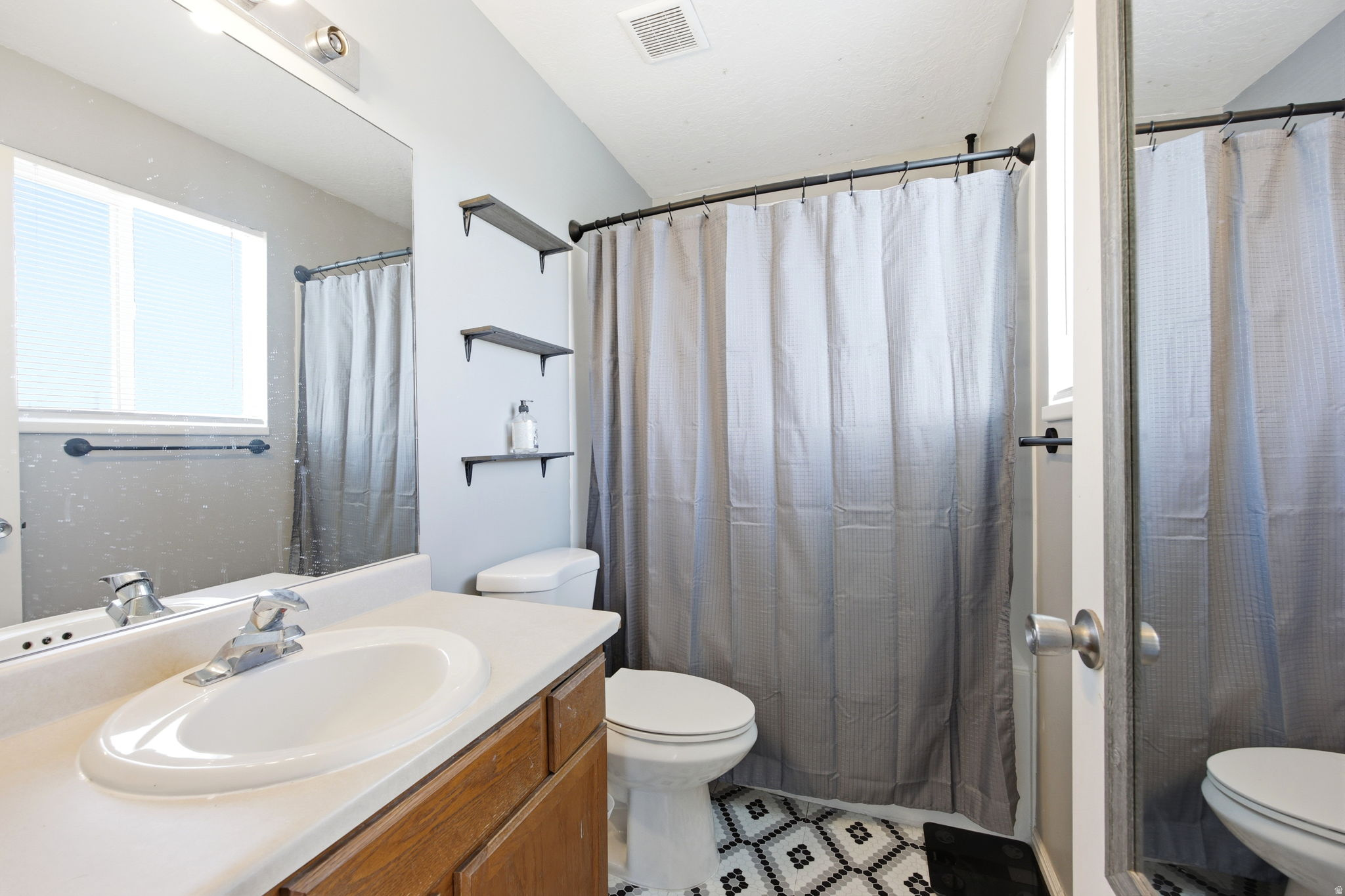 FREMONT ESTATES - Residential