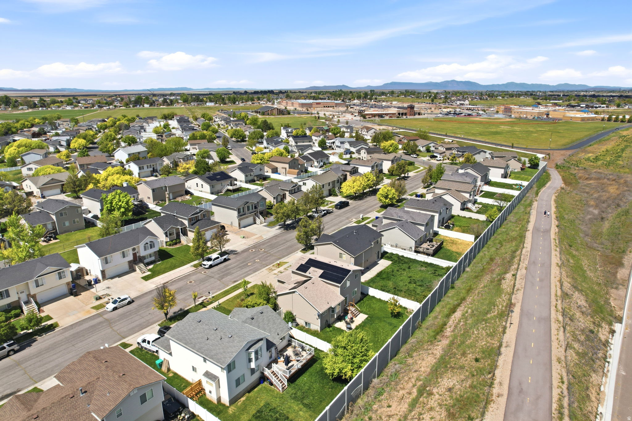 FREMONT ESTATES - Residential