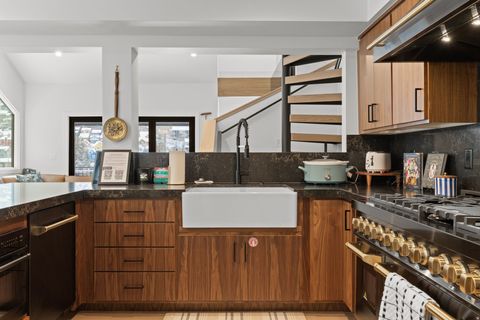 Tiny photo for 301 ONTARIO AVE, Park City, UT 84060 (MLS # 2139157)