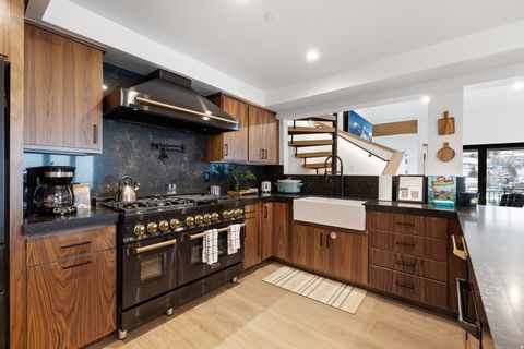 Tiny photo for 301 ONTARIO AVE, Park City, UT 84060 (MLS # 2139157)