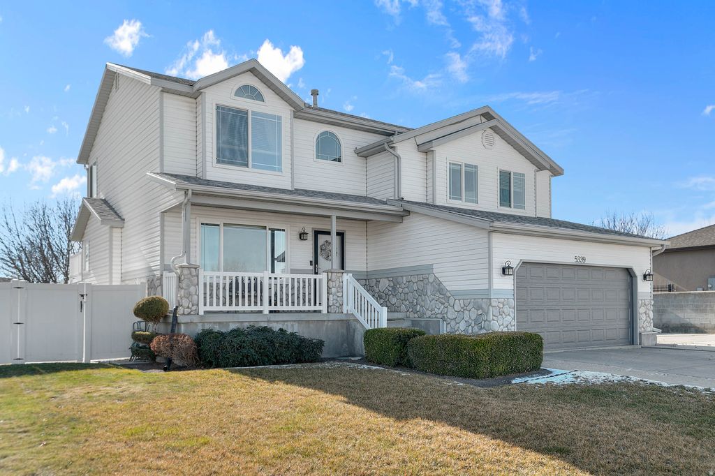 Photo of 5339 WEST LEGACY HILL DR W, West Jordan, UT 84081 (MLS # 2132557)