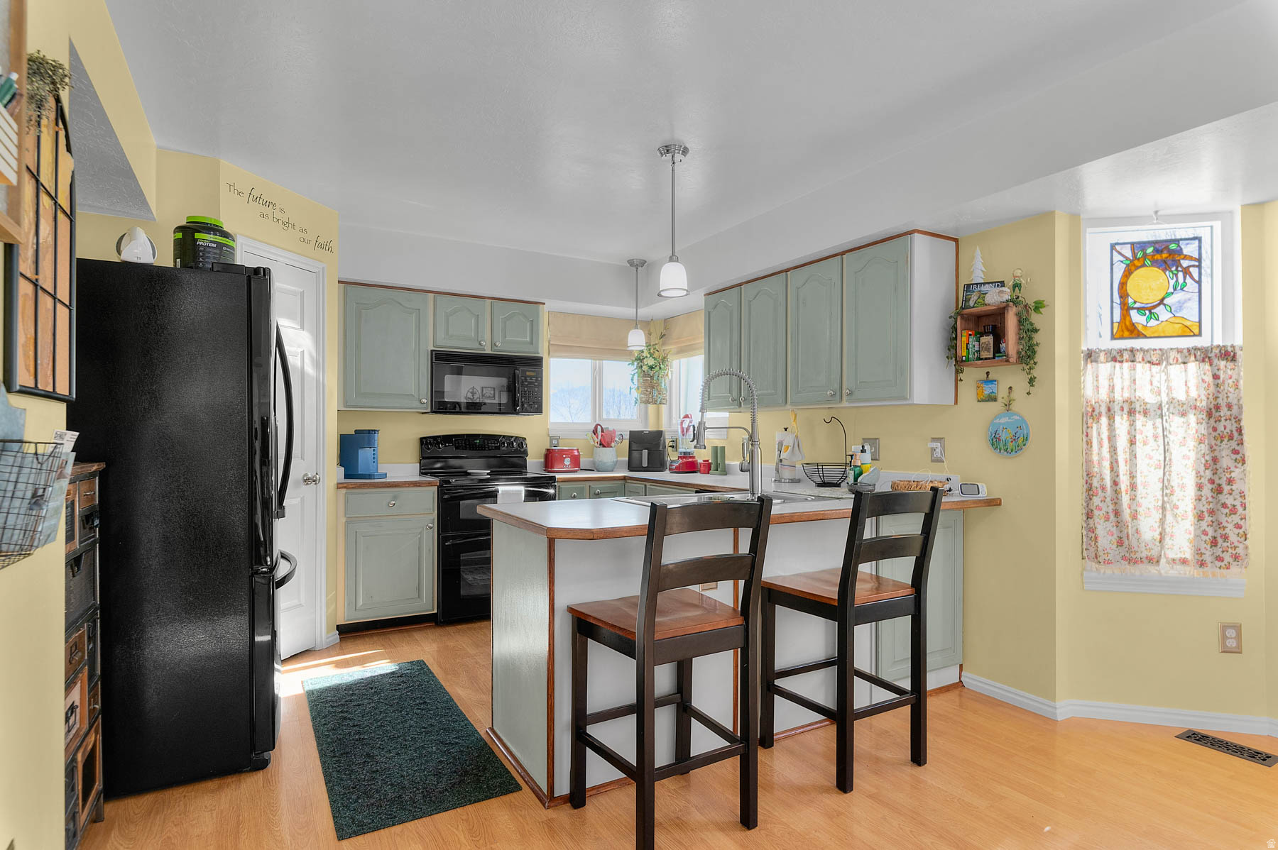 SHADOW MOUNTAIN - Residential