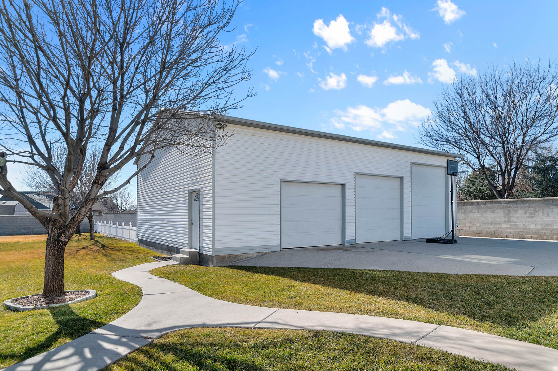 SHADOW MOUNTAIN - Residential