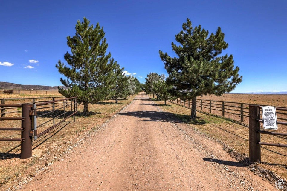 8592 W 2200, Cedar City, Utah image 2