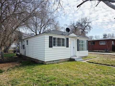 Tiny photo for 3754 PORTER AVE, South Ogden, UT 84403 (MLS # 2140057)