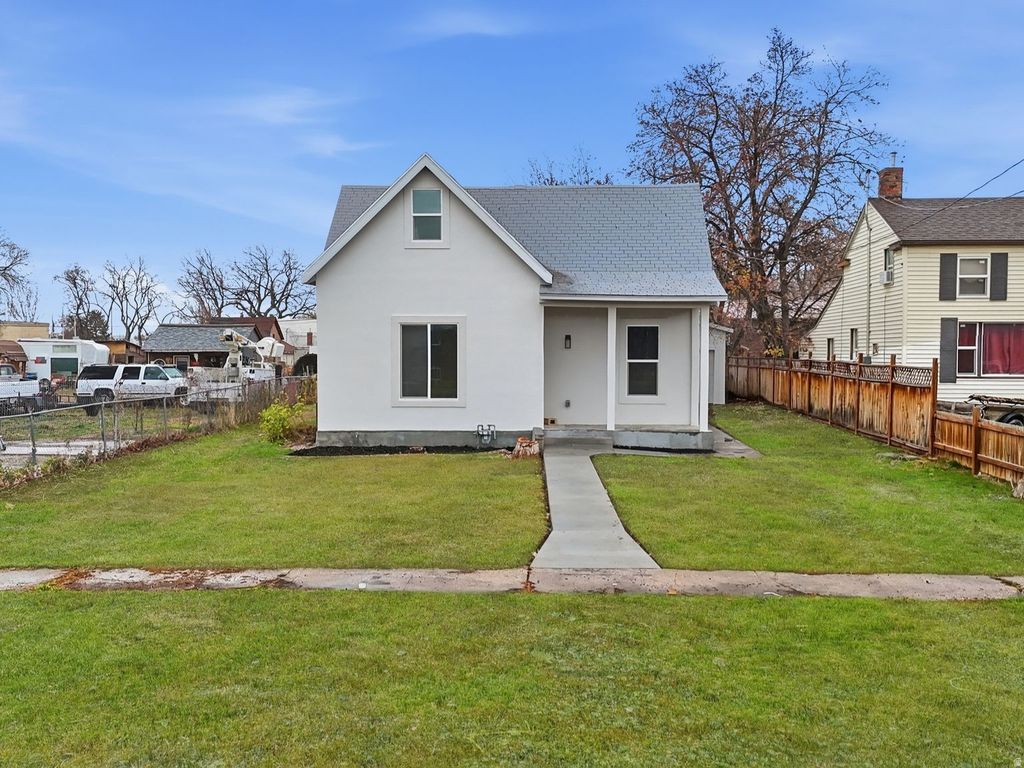 Photo of 185 E CENTER ST, Nephi, UT 84648 (MLS # 2124018)