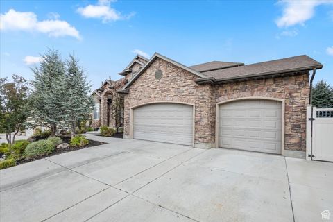 Photo of 8014 S OVERTON DR W, West Jordan, UT 84081 (MLS # 2115345)