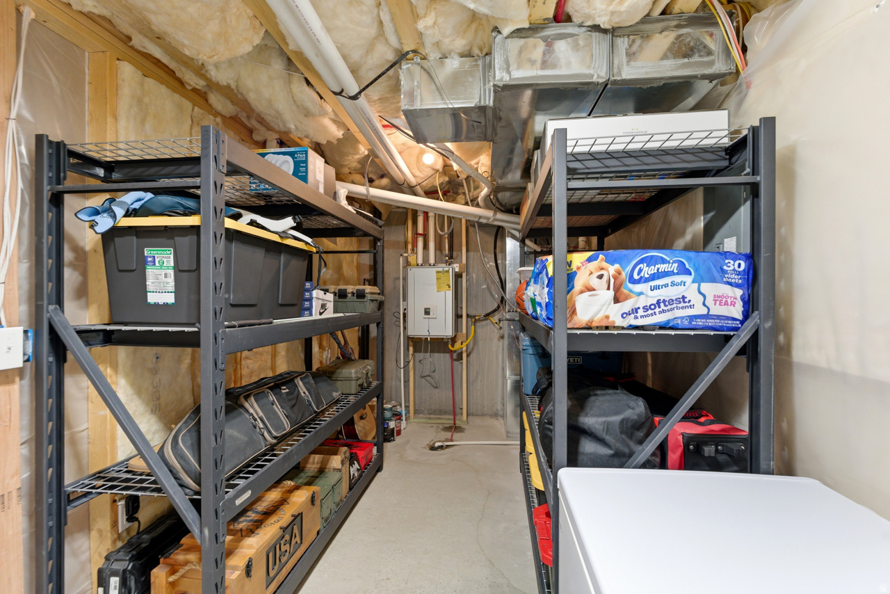 HOLBROOK FARMS - Residential