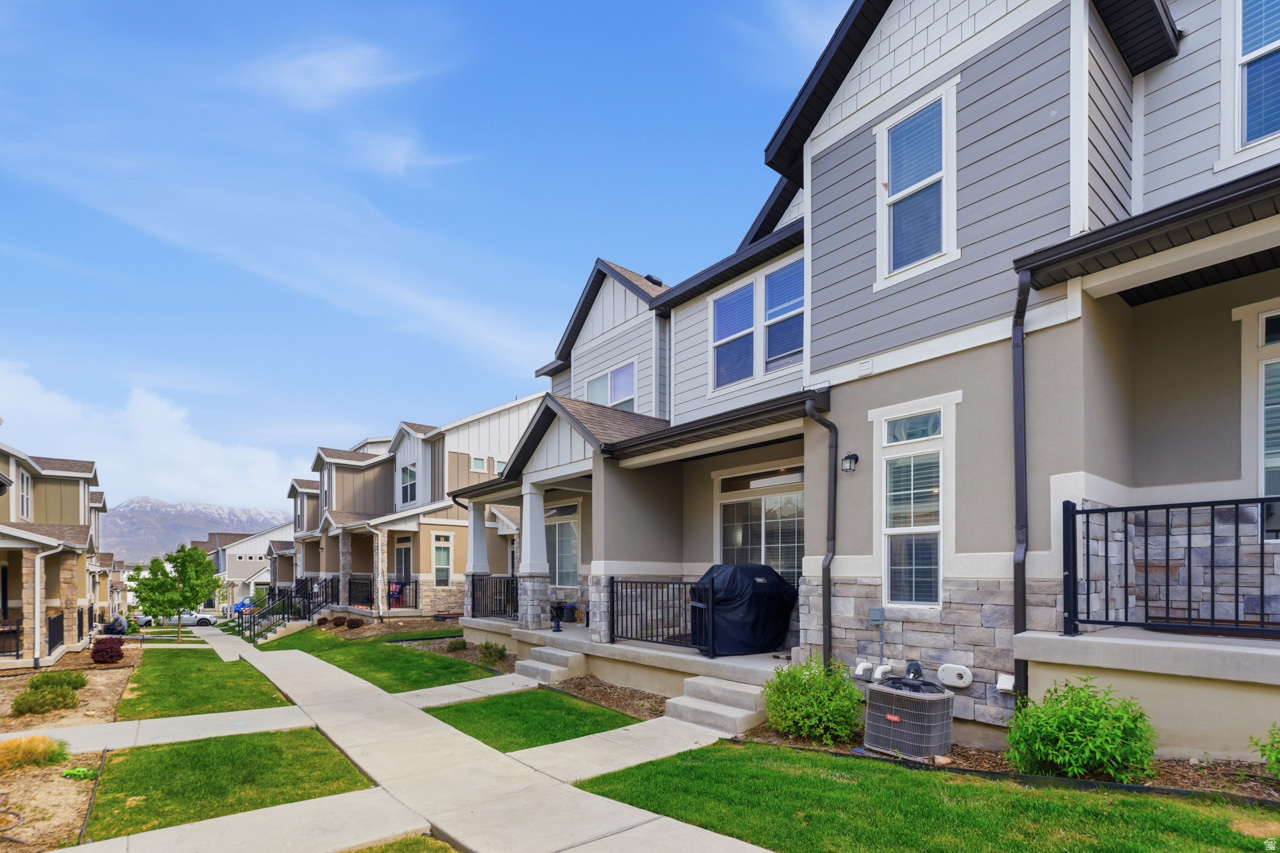 HOLBROOK FARMS - Residential
