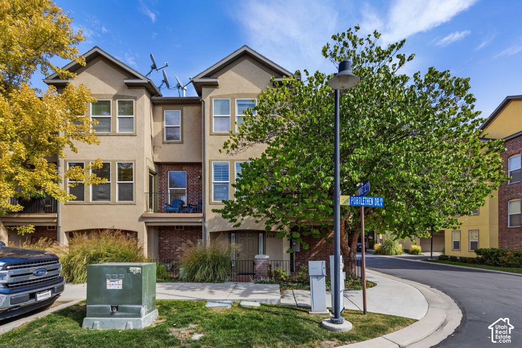 Photo of 3714 S MARKINCH WAY, Salt Lake City, UT 84115 (MLS # 2189134)